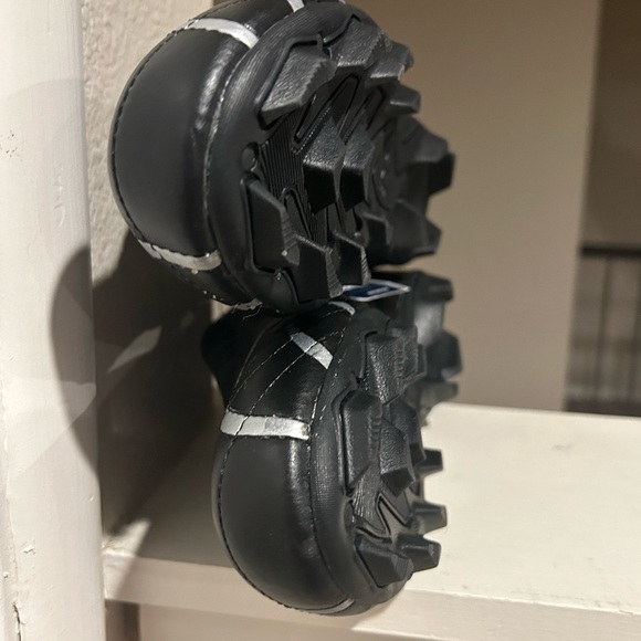 Boys Athletic Cleats STARTER Multi Purpose Sport BLACK Dual Silver Stripe SZ 6.5 - Picture 9 of 10